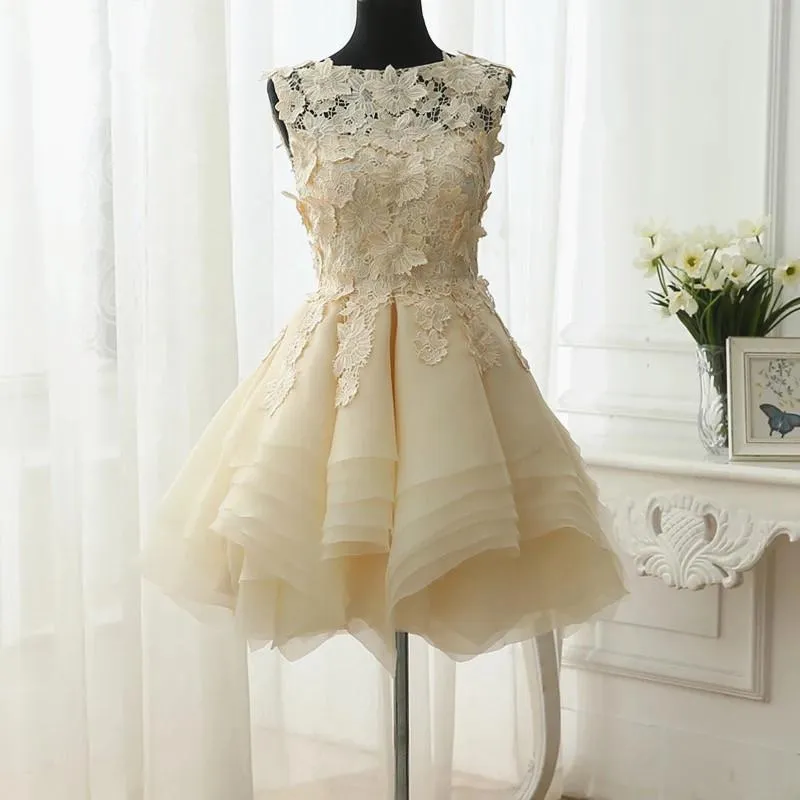 Elegant Floral Lace Ball Gowns Organza Layered Homecoming Dresses